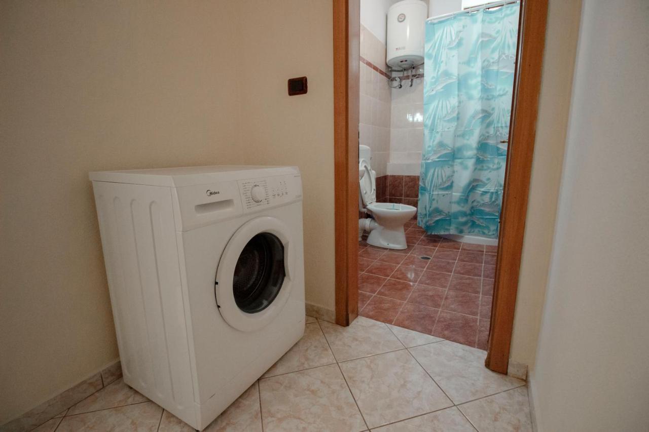 Artur'S Apartment 2 Gjirokastër 외부 사진