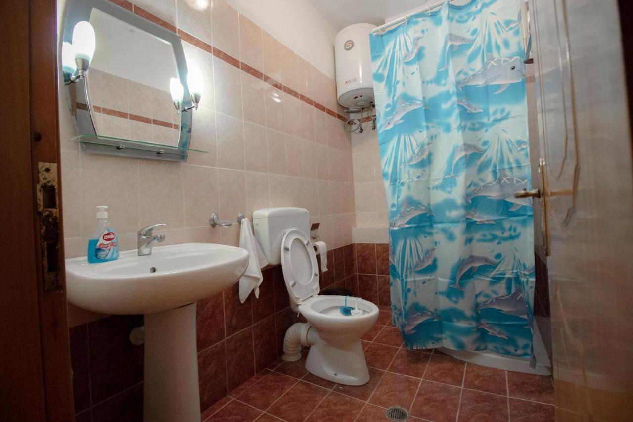 Artur'S Apartment 2 Gjirokastër 외부 사진
