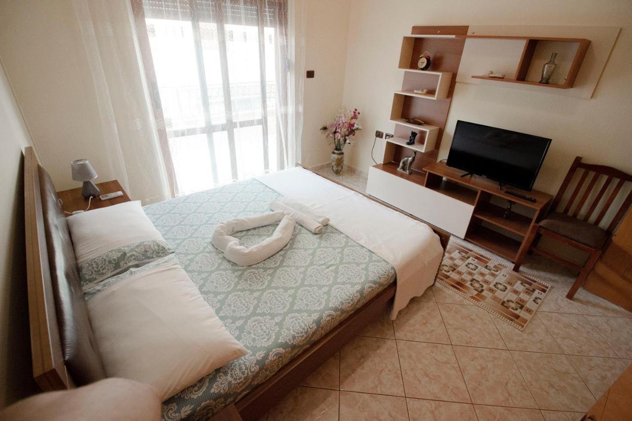 Artur'S Apartment 2 Gjirokastër 외부 사진