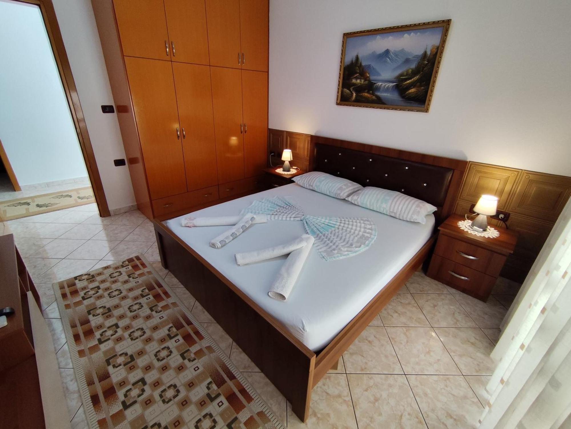 Artur'S Apartment 2 Gjirokastër 외부 사진